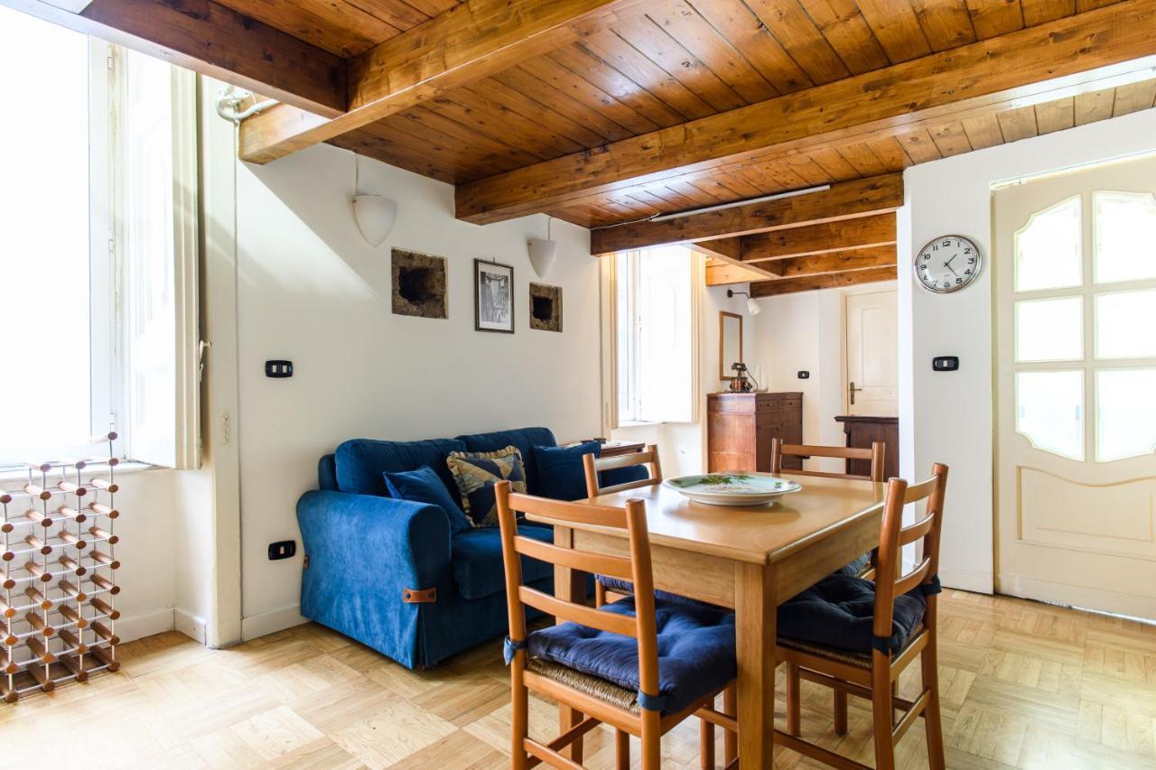 Residenza Santa Lucia * Nápoles